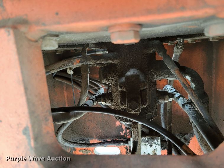 image for item DM8120 2004 JLG 860SJ  boom lift