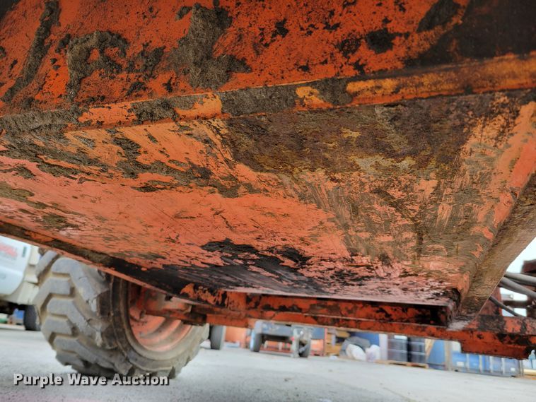 image for item DM8120 2004 JLG 860SJ  boom lift