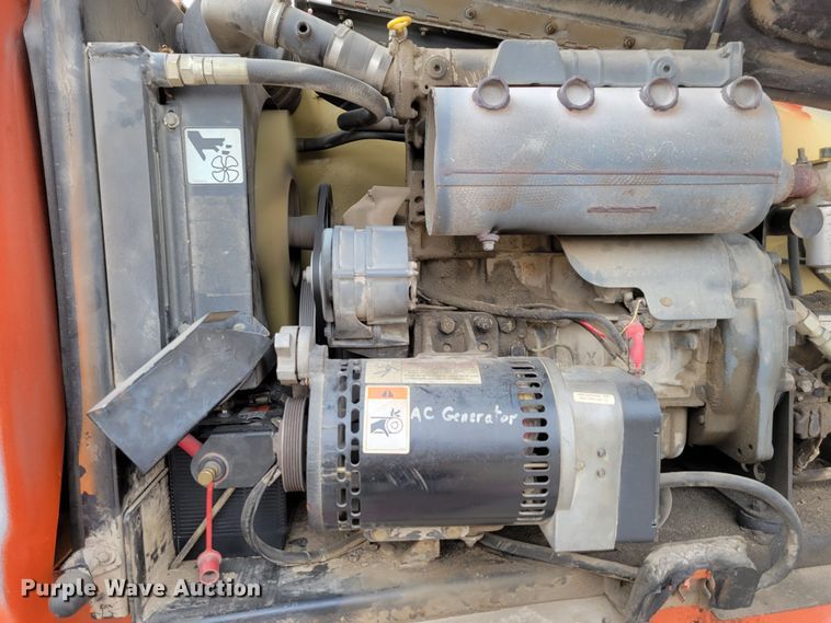 image for item DM8120 2004 JLG 860SJ  boom lift