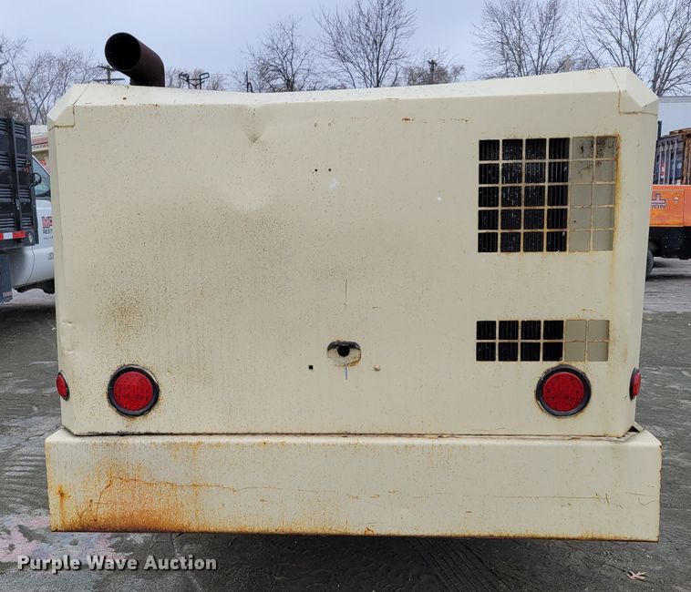 image for item DM8122 Ingersoll Rand  air compressor
