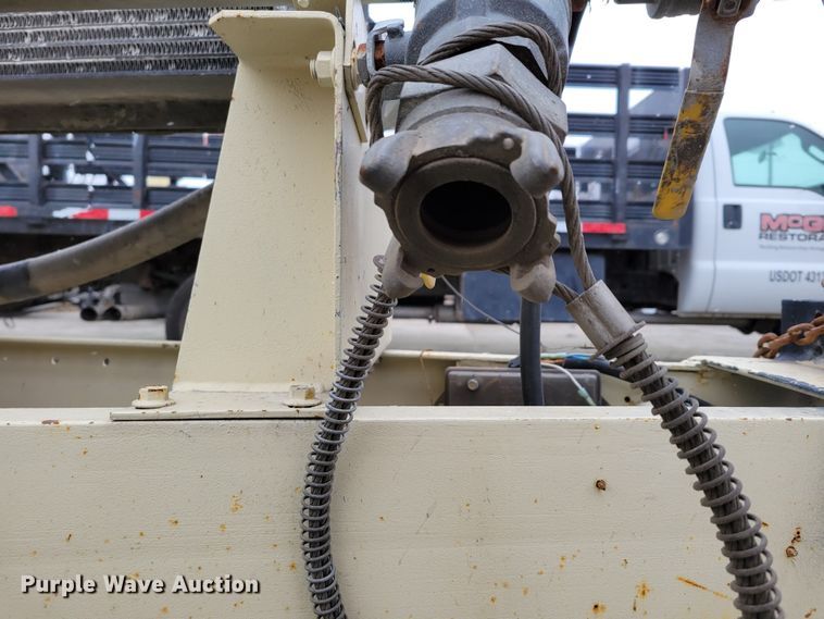 image for item DM8122 Ingersoll Rand  air compressor
