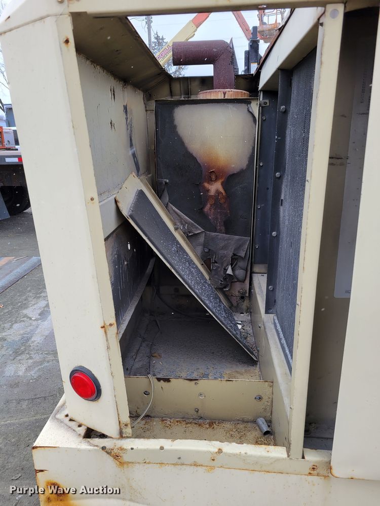 image for item DM8122 Ingersoll Rand  air compressor
