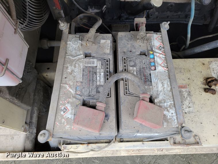 image for item DM8122 Ingersoll Rand  air compressor