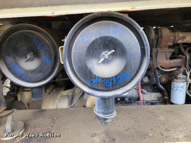 image for item DM8122 Ingersoll Rand  air compressor