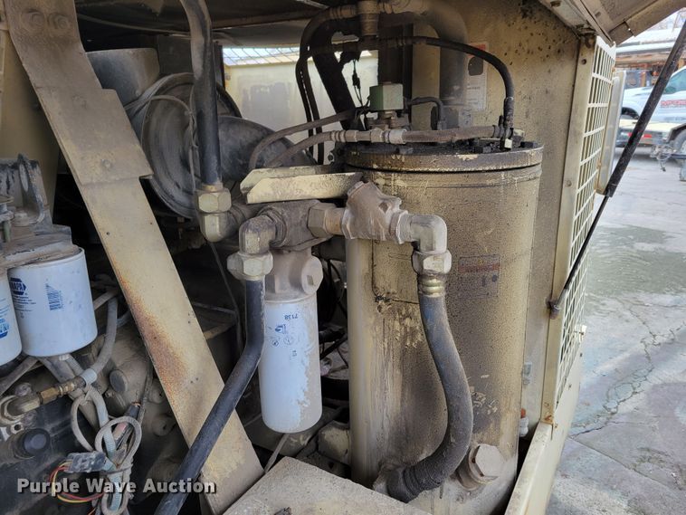 image for item DM8123 Ingersoll Rand  air compressor