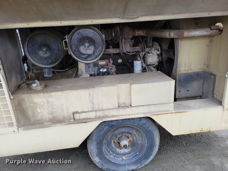 image for item DM8123 Ingersoll Rand  air compressor