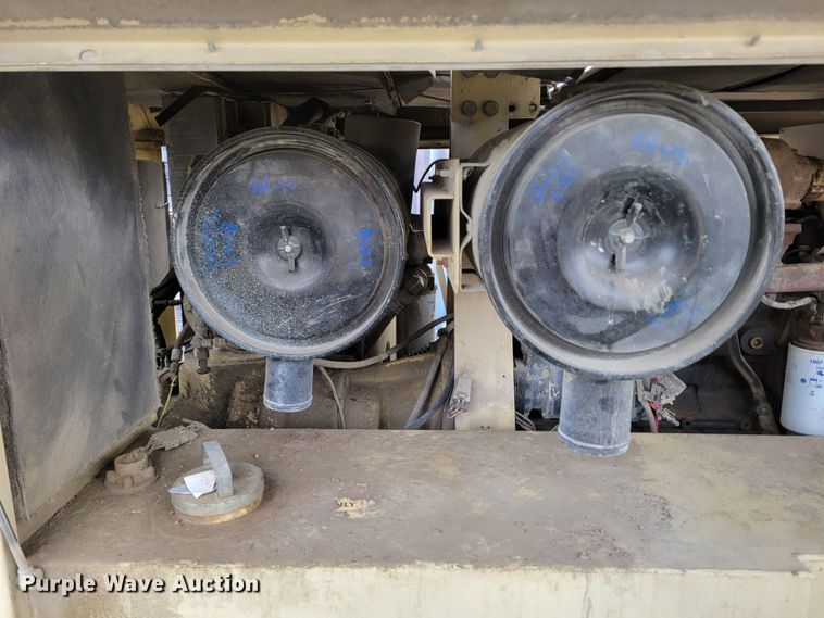 image for item DM8123 Ingersoll Rand  air compressor