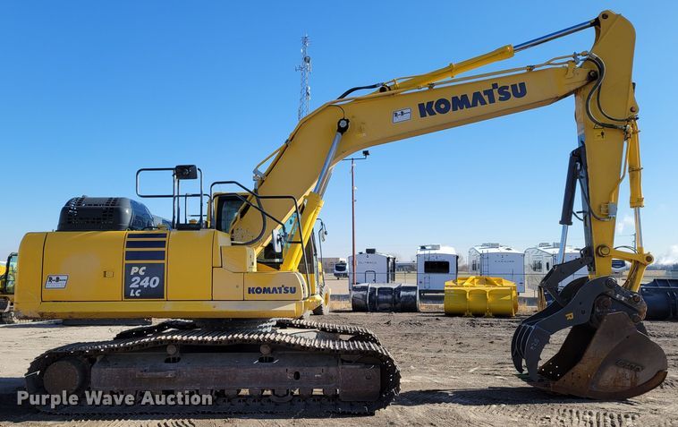 image for item DM8127 2019 Komatsu PC240LC-11  excavator