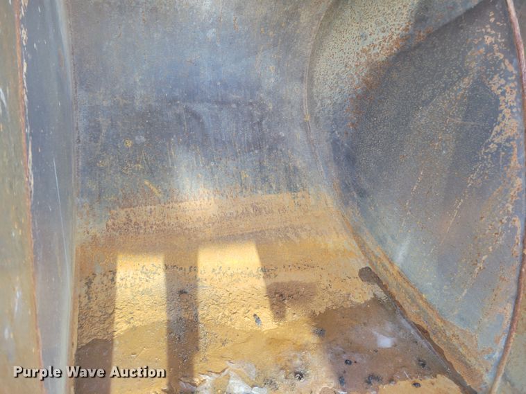 image for item DM8127 2019 Komatsu PC240LC-11  excavator