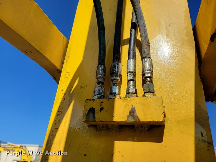 image for item DM8127 2019 Komatsu PC240LC-11  excavator