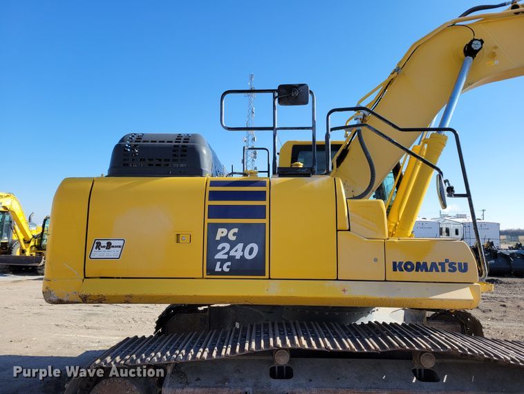 image for item DM8127 2019 Komatsu PC240LC-11  excavator