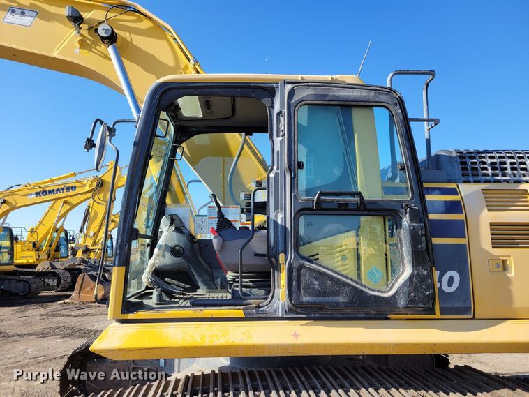 image for item DM8127 2019 Komatsu PC240LC-11  excavator