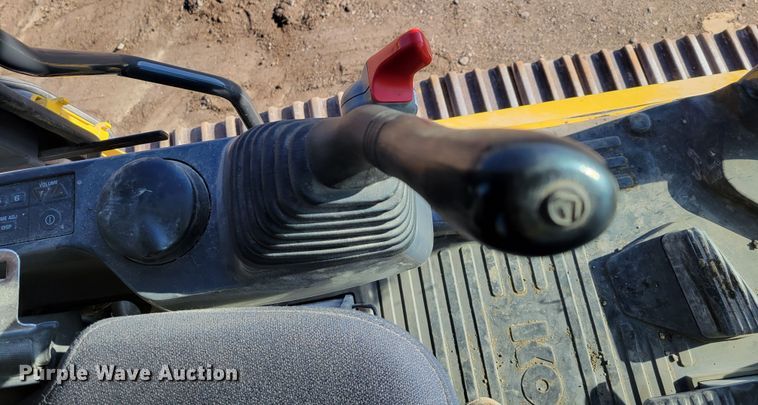 image for item DM8127 2019 Komatsu PC240LC-11  excavator