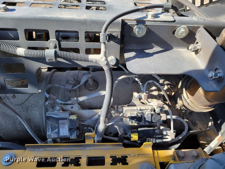 image for item DM8127 2019 Komatsu PC240LC-11  excavator