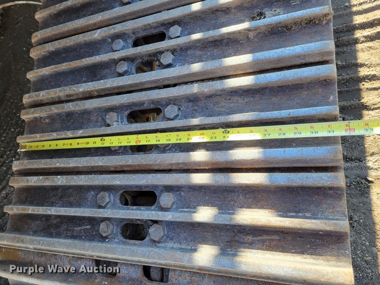 image for item DM8127 2019 Komatsu PC240LC-11  excavator