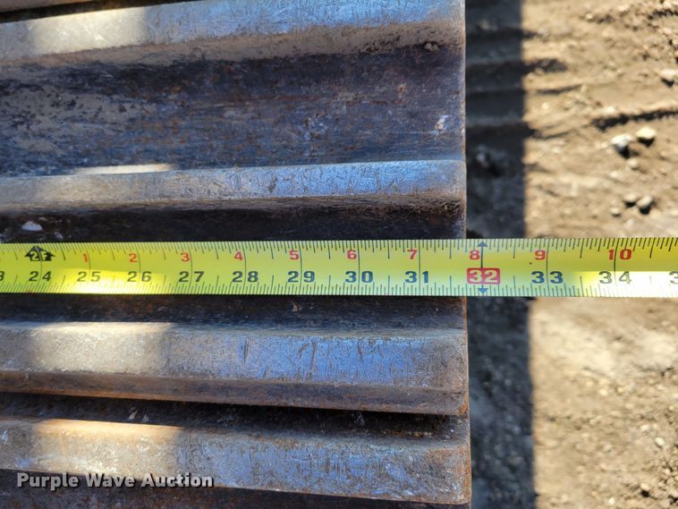 image for item DM8127 2019 Komatsu PC240LC-11  excavator