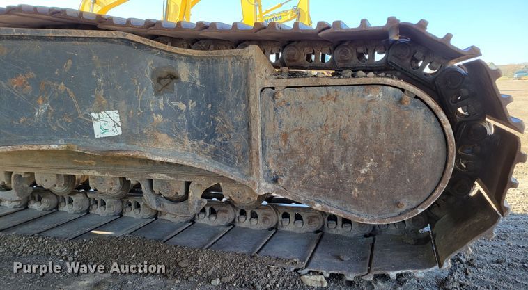 image for item DM8127 2019 Komatsu PC240LC-11  excavator