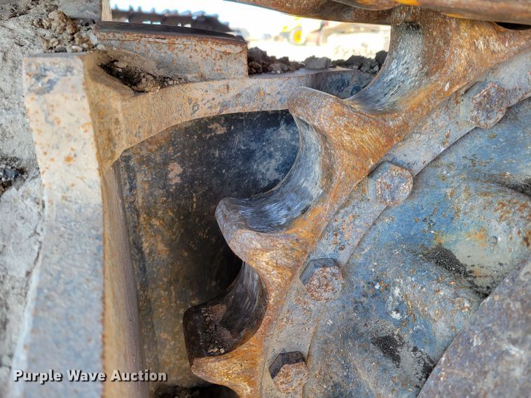 image for item DM8127 2019 Komatsu PC240LC-11  excavator