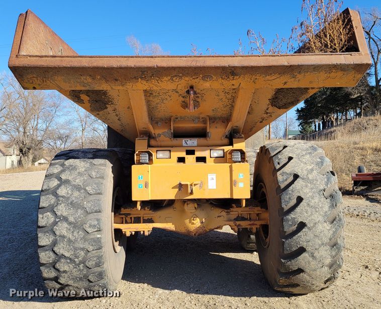 image for item DM8128 2006 Case 340B  haul truck