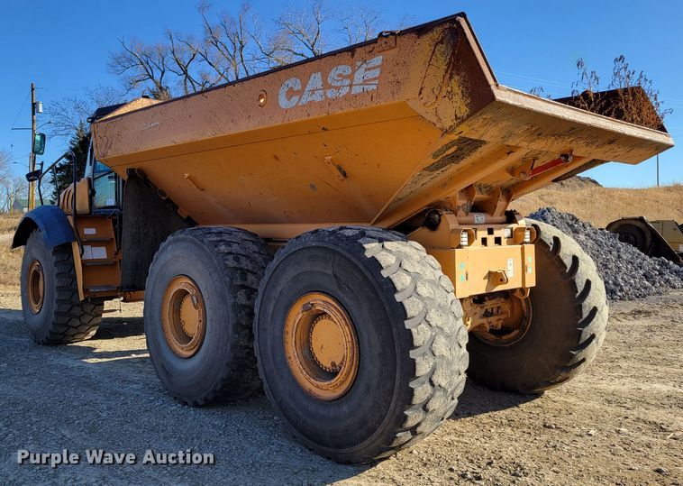 image for item DM8128 2006 Case 340B  haul truck
