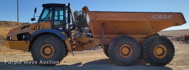 image for item DM8128 2006 Case 340B  haul truck