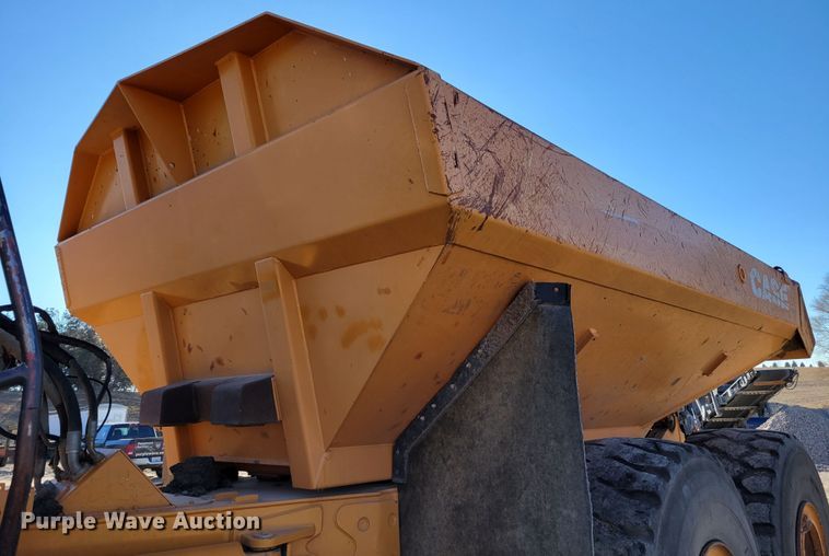 image for item DM8128 2006 Case 340B  haul truck