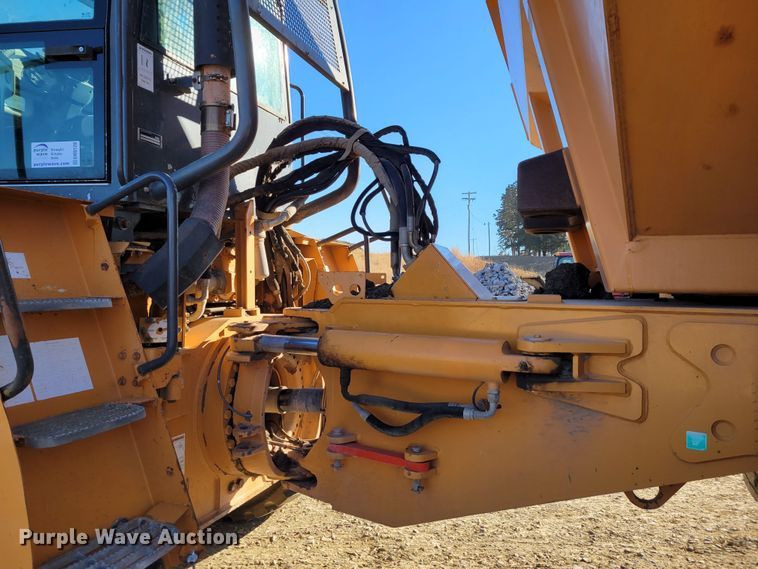 image for item DM8128 2006 Case 340B  haul truck