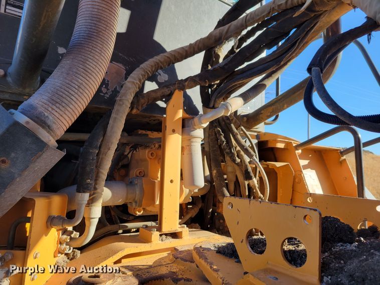 image for item DM8128 2006 Case 340B  haul truck