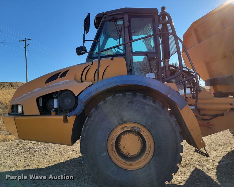 image for item DM8128 2006 Case 340B  haul truck