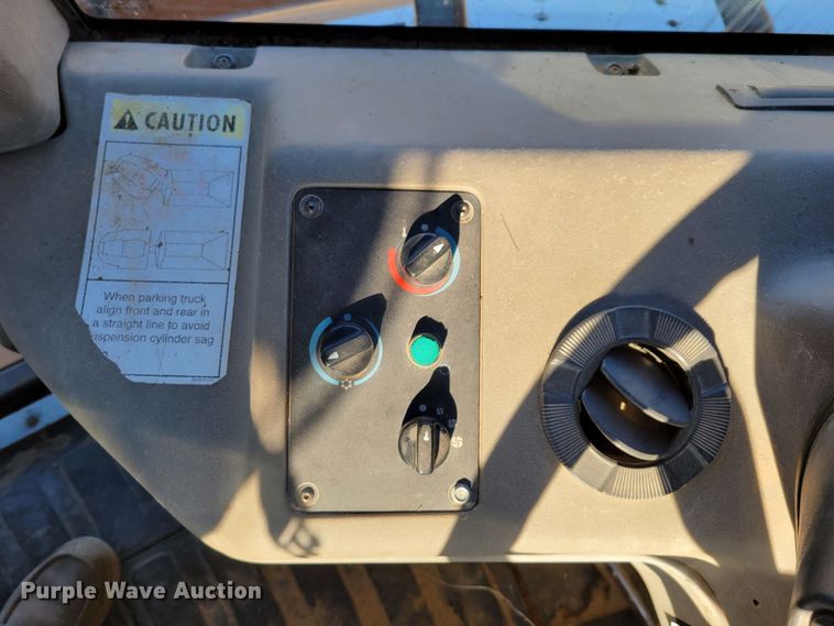 image for item DM8128 2006 Case 340B  haul truck