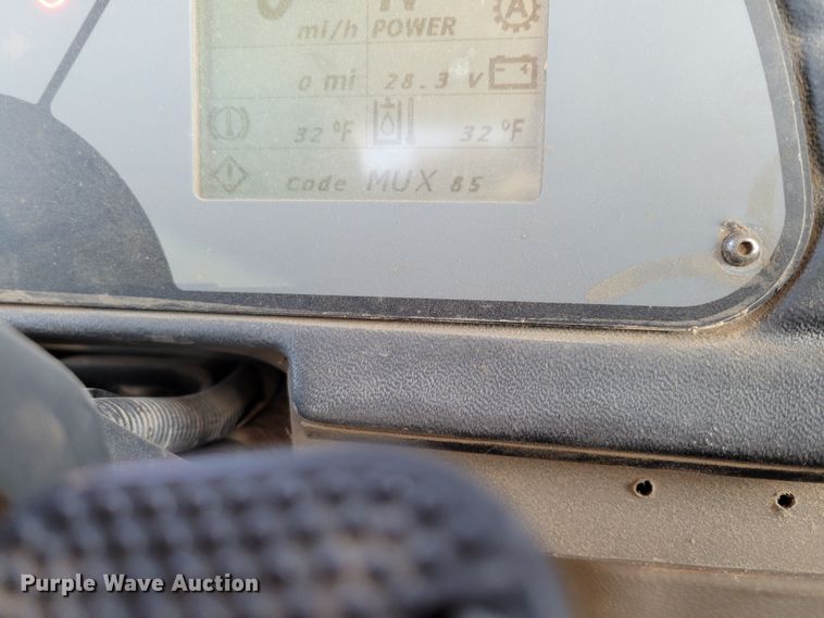 image for item DM8128 2006 Case 340B  haul truck