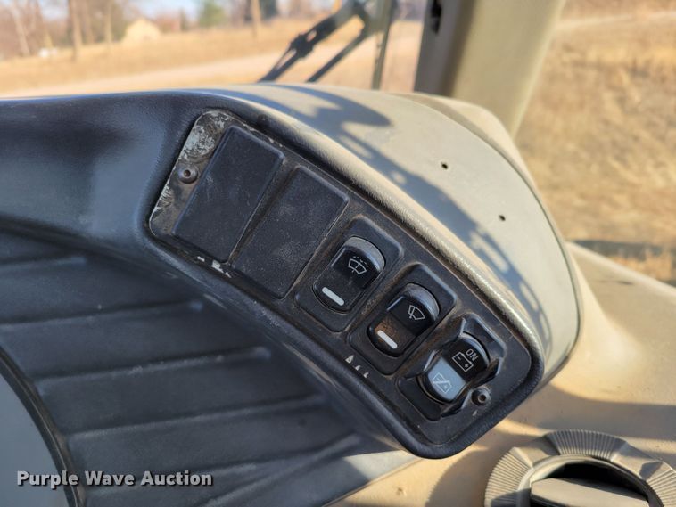 image for item DM8128 2006 Case 340B  haul truck