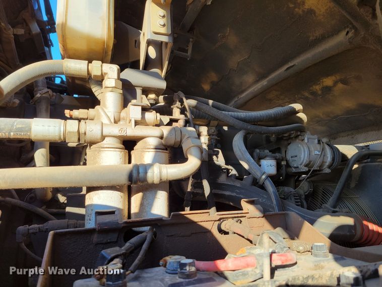 image for item DM8128 2006 Case 340B  haul truck