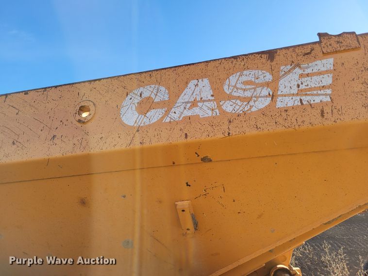 image for item DM8128 2006 Case 340B  haul truck