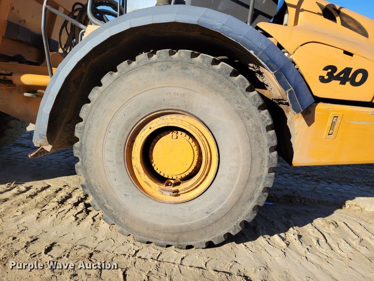 image for item DM8128 2006 Case 340B  haul truck