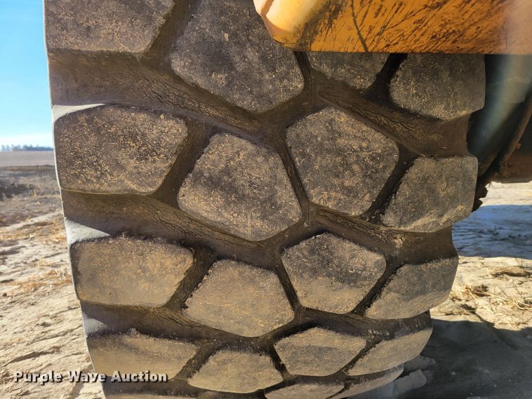 image for item DM8128 2006 Case 340B  haul truck