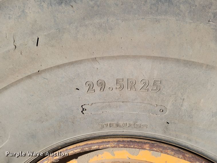 image for item DM8128 2006 Case 340B  haul truck