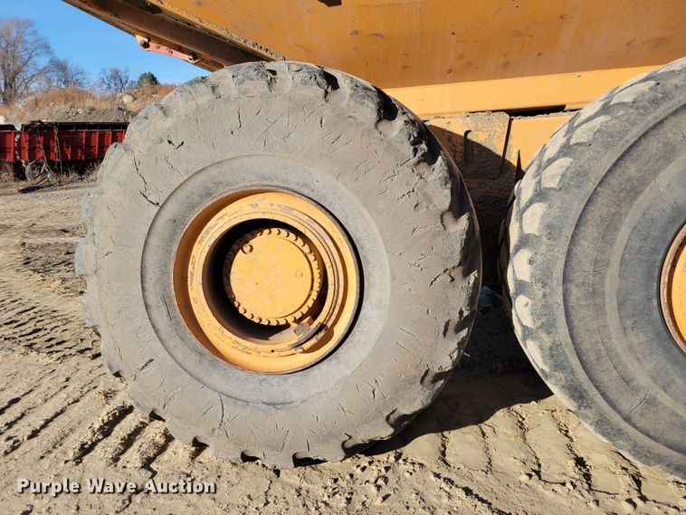 image for item DM8128 2006 Case 340B  haul truck