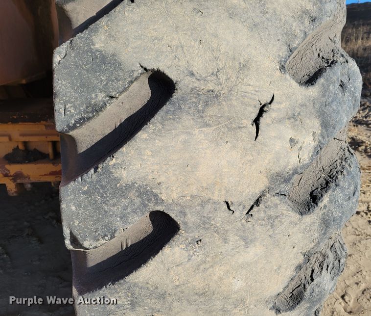 image for item DM8128 2006 Case 340B  haul truck