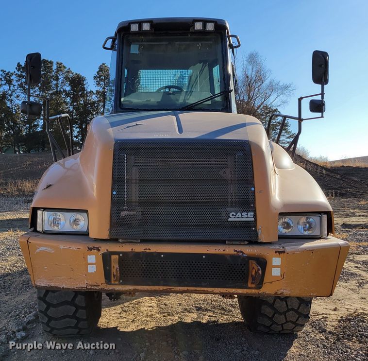 image for item DM8129 2008 Case 330B  haul truck