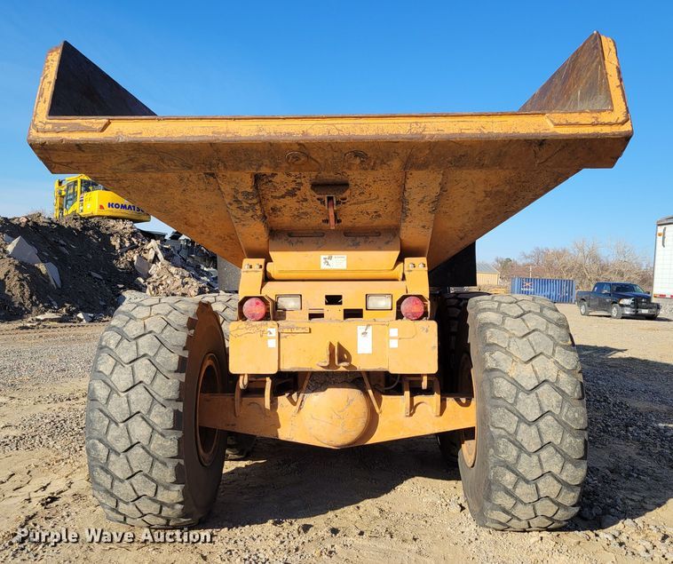 image for item DM8129 2008 Case 330B  haul truck