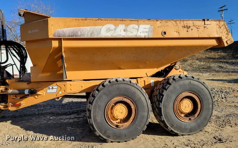image for item DM8129 2008 Case 330B  haul truck