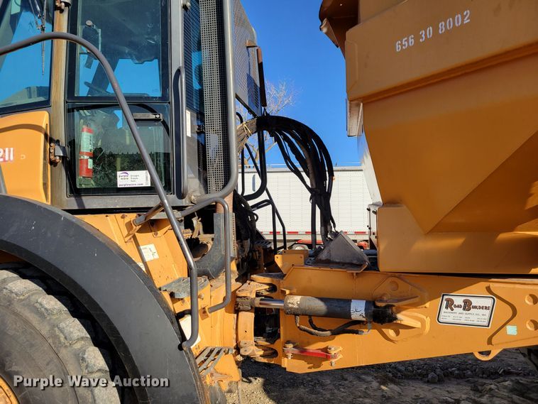 image for item DM8129 2008 Case 330B  haul truck