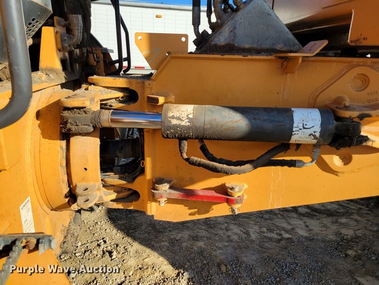 image for item DM8129 2008 Case 330B  haul truck