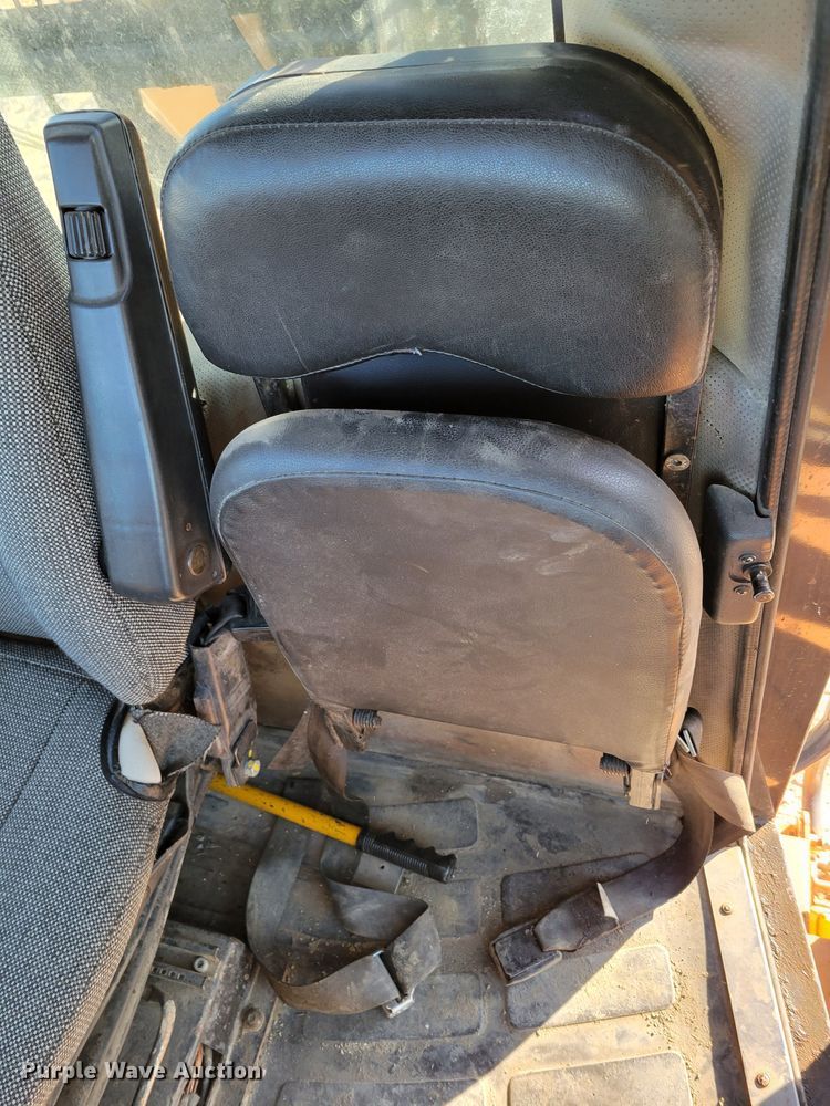 image for item DM8129 2008 Case 330B  haul truck