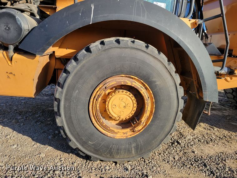 image for item DM8129 2008 Case 330B  haul truck