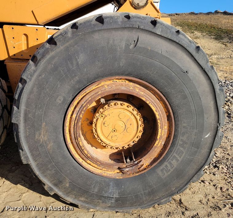 image for item DM8129 2008 Case 330B  haul truck