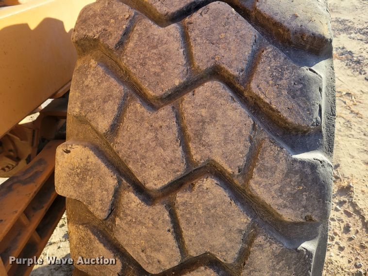 image for item DM8129 2008 Case 330B  haul truck