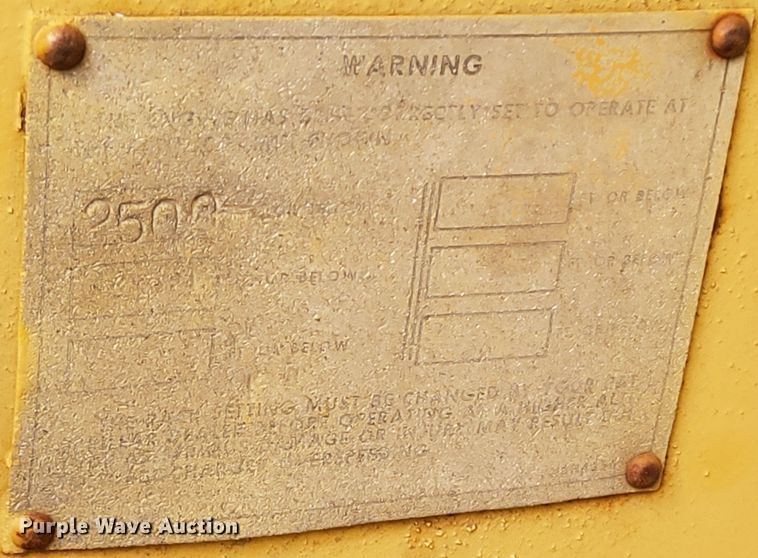 image for item DN6943 1962 Caterpillar 977H  track loader