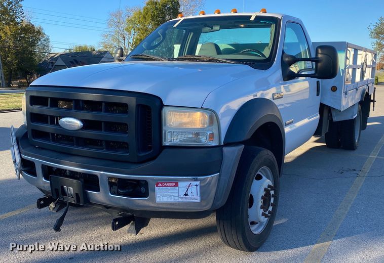 image for item DN8046 2006 Ford F550 Super Duty  utility / service truck